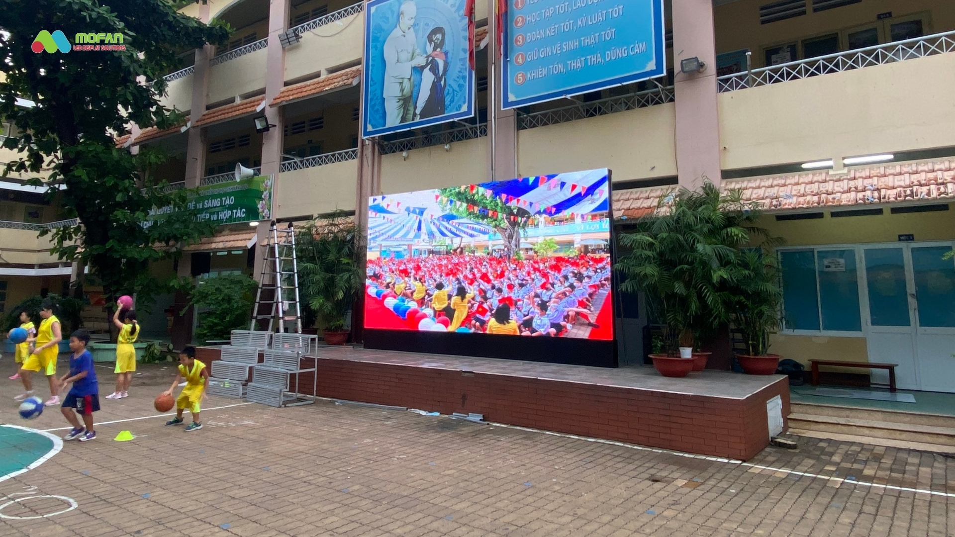 Màn hình LED P5 ngoài trời - LEDMofan
