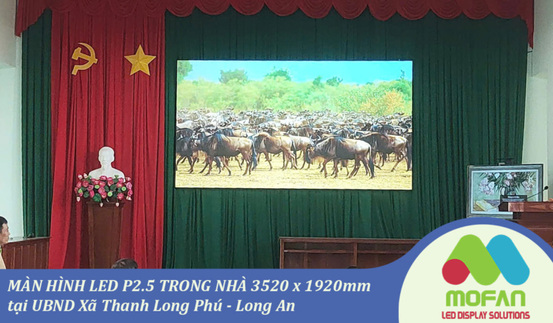 Màn hình LED p2.5 trong nhà 3520 1920 UBND xã Thanh Long Phú Long An