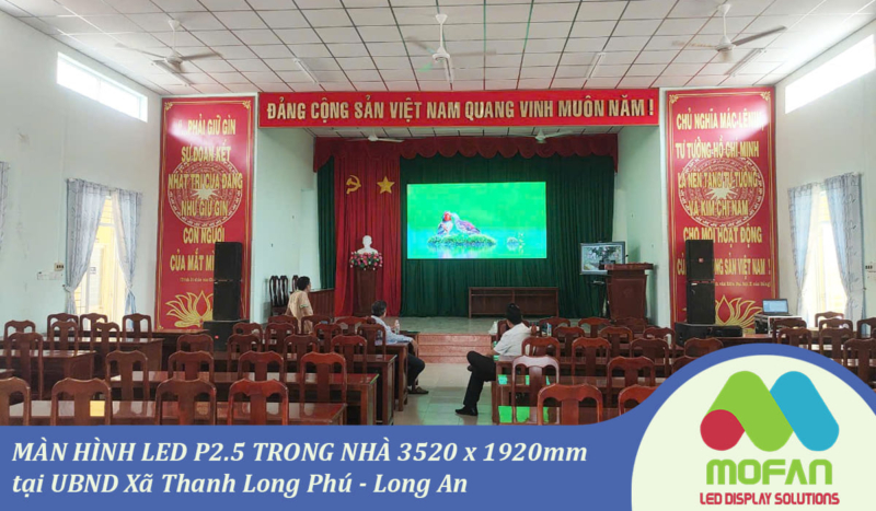 Màn hình LED p2.5 trong nhà 3520 1920 UBND xã Thanh Long Phú Long An